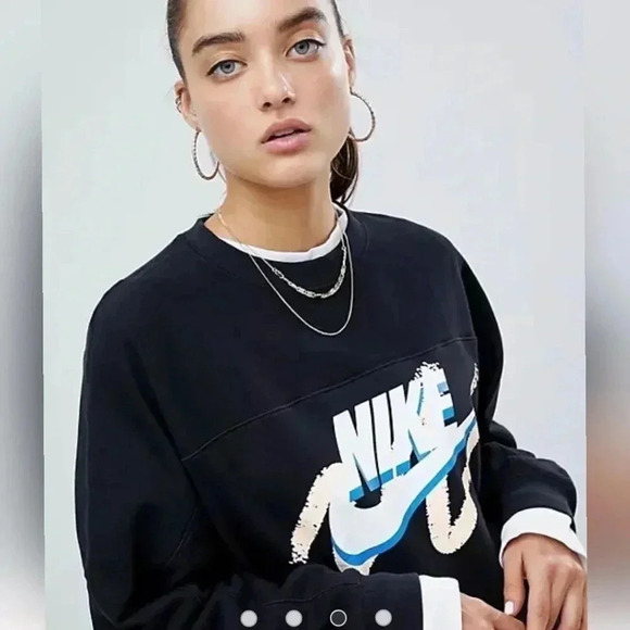 Nike Archive Black Scribble Logo Sweatshirt - Picture 6 of 8